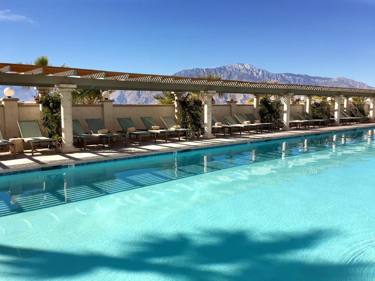 Azure Palm Hot Springs Hotel Desert Hot Springs Exterior photo