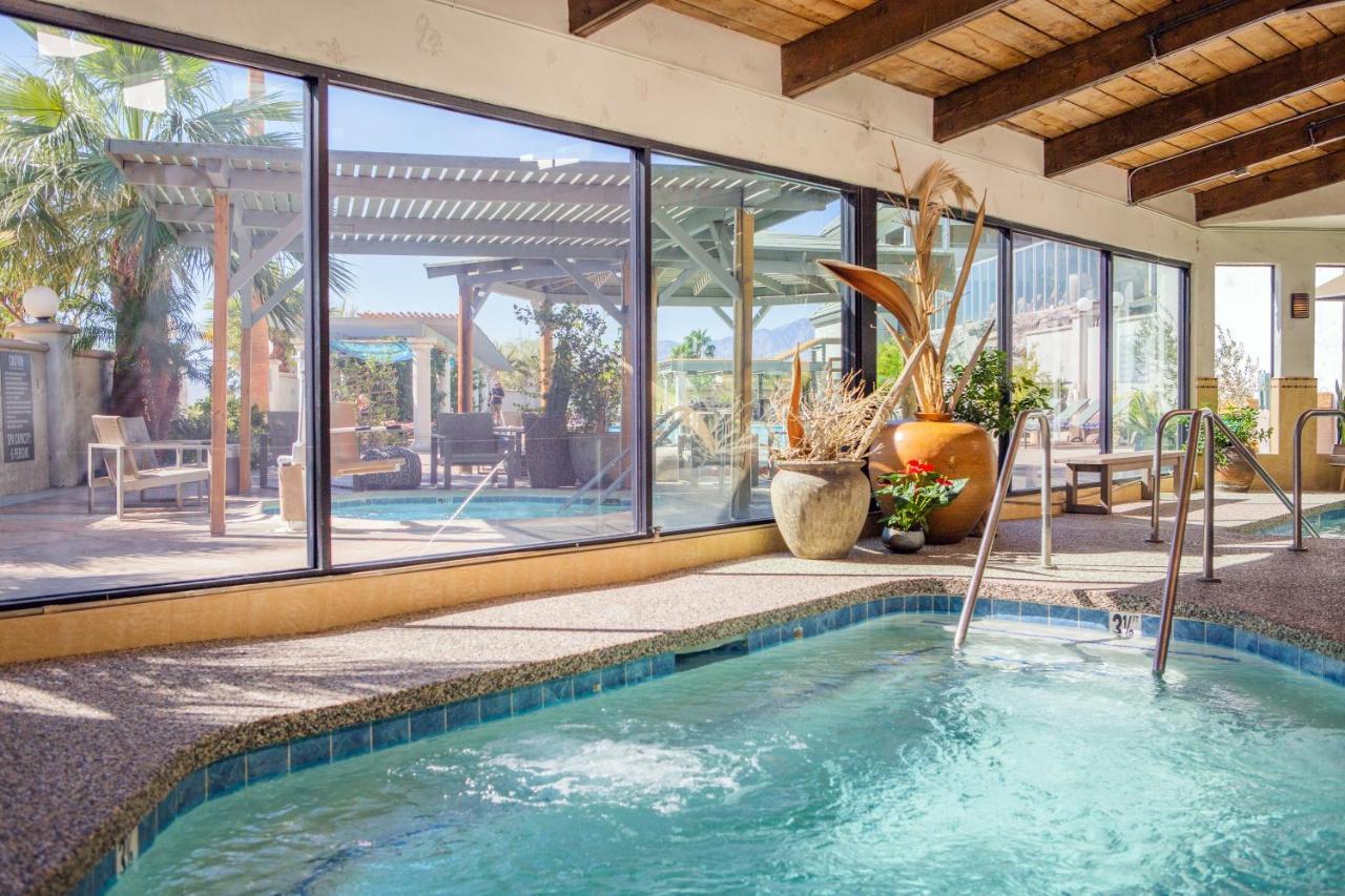 Azure Palm Hot Springs Hotel Desert Hot Springs Exterior photo